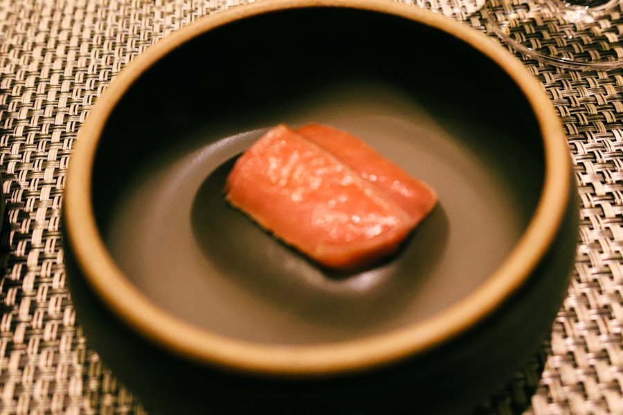 carbon monoxide treated tuna