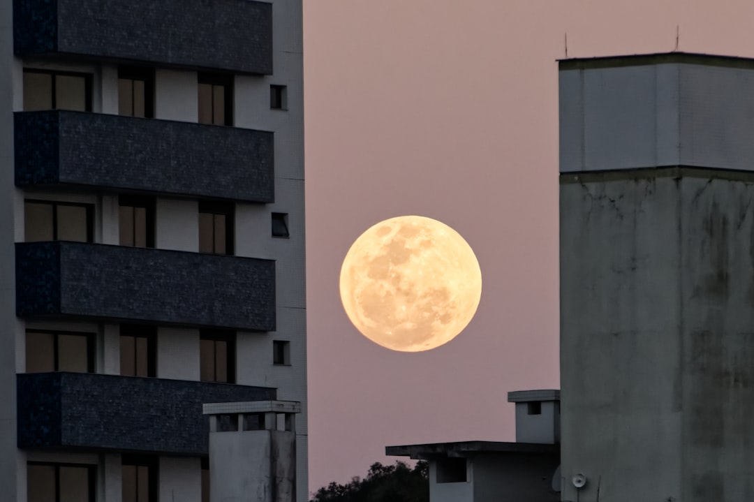 Photo nuclear fallout Moon