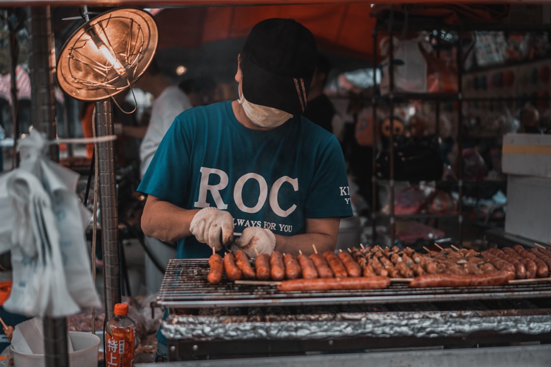 Photo hot dog trimmings