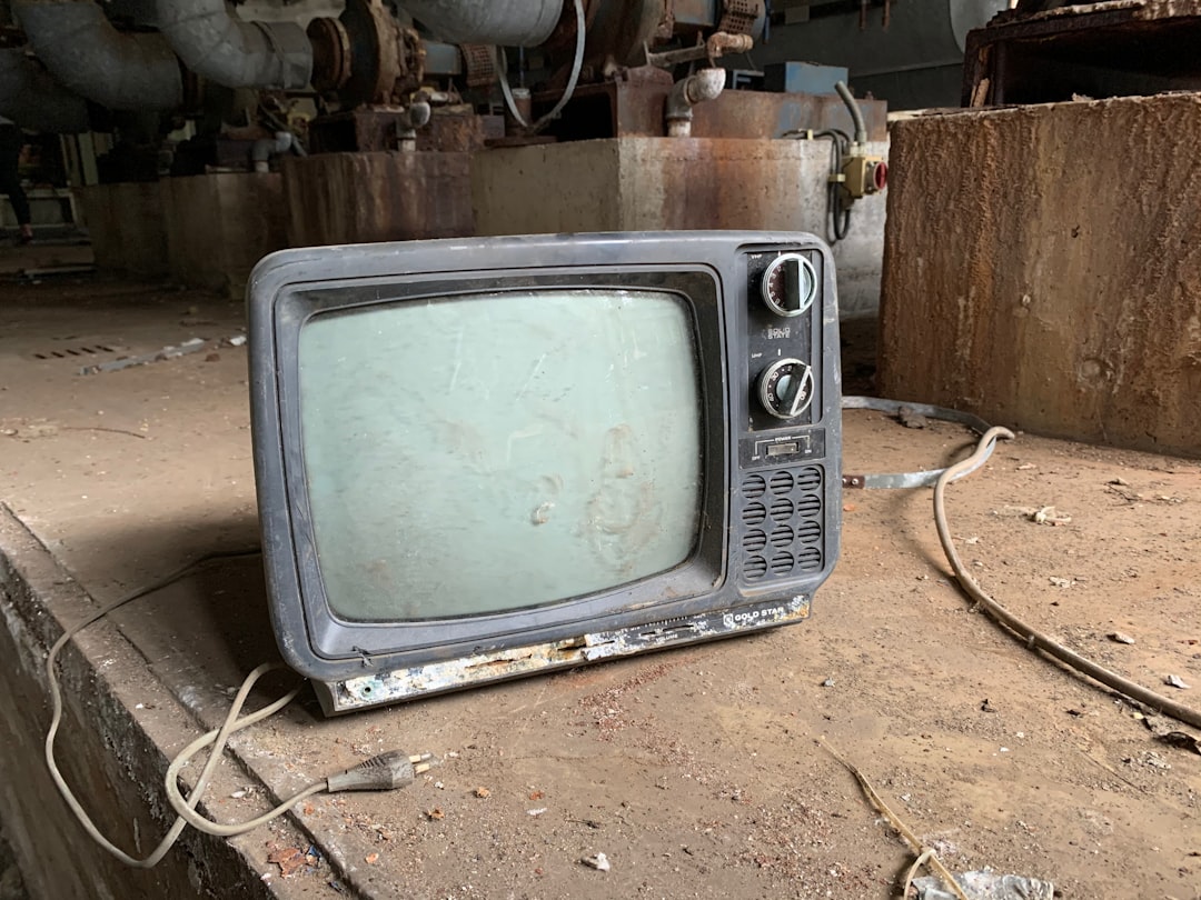 Photo saddam hussein execution television
