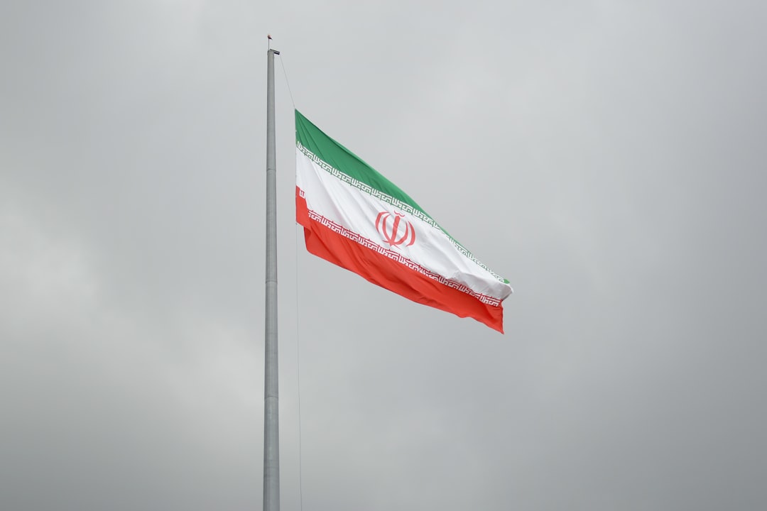 Photo saddam hussein attack iran