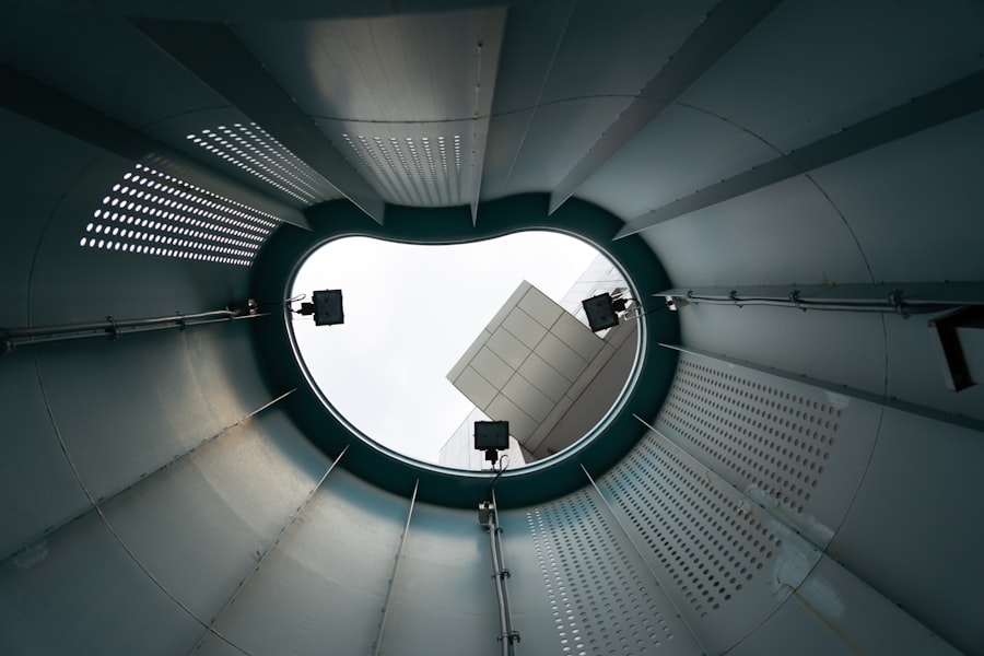 Photo controlled atmosphere storage