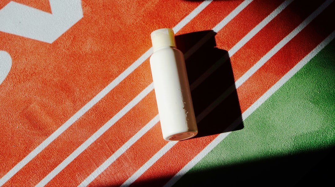 Photo aerosol sunscreen