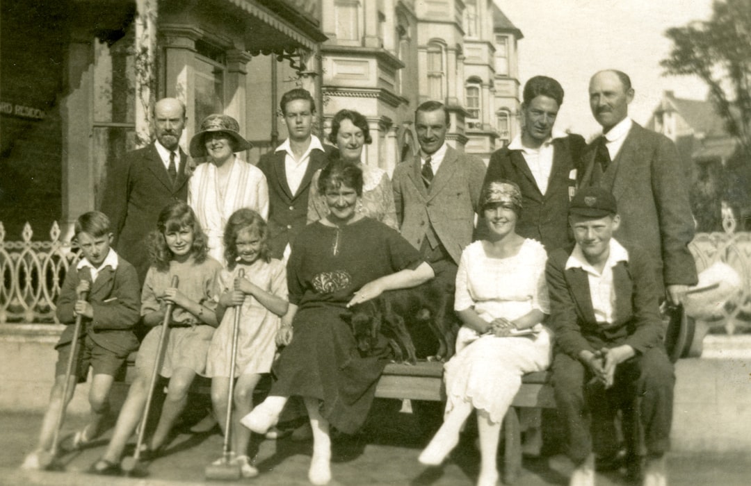 Photo saddam husseins family