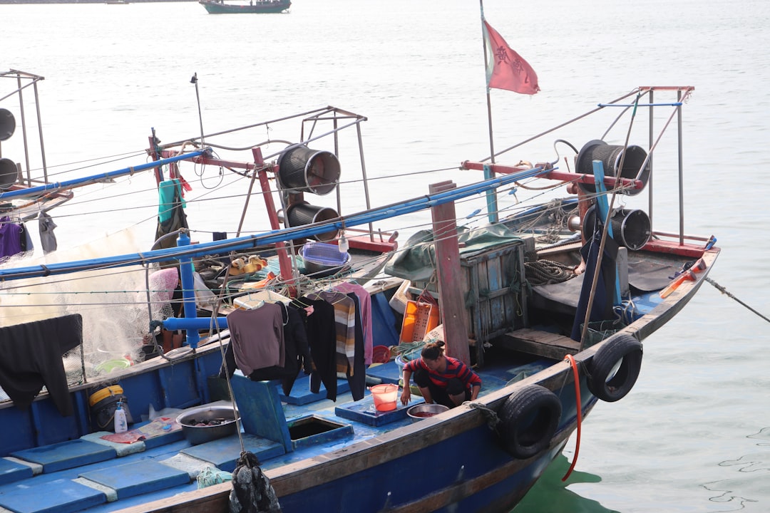 Photo fishing vessel labor conditions