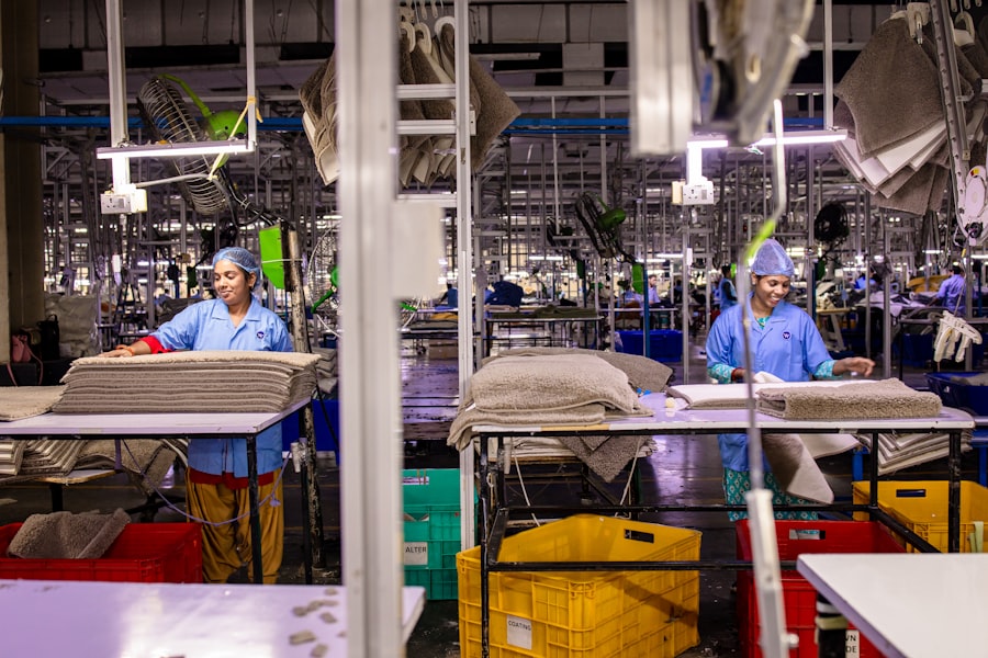 Photo productivity wages gap