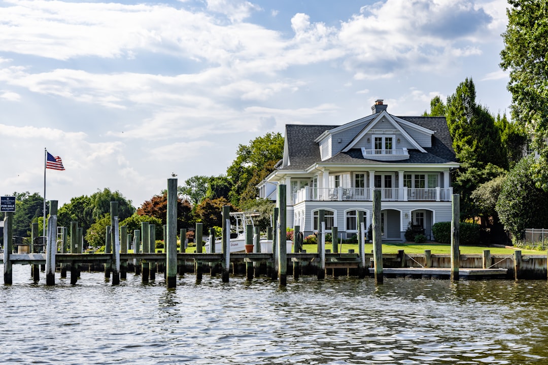 Photo coastal properties insurance