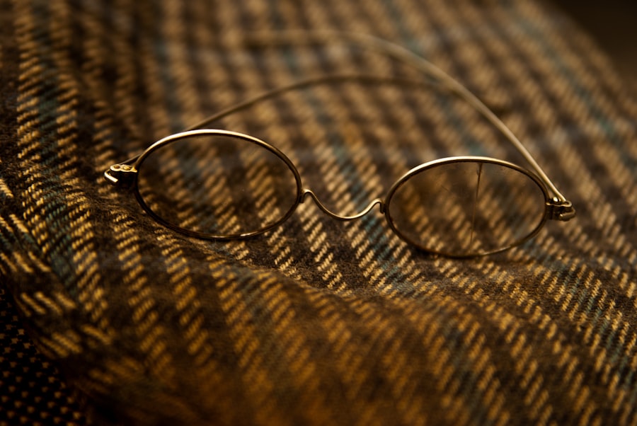 Photo clean glasses without scratching