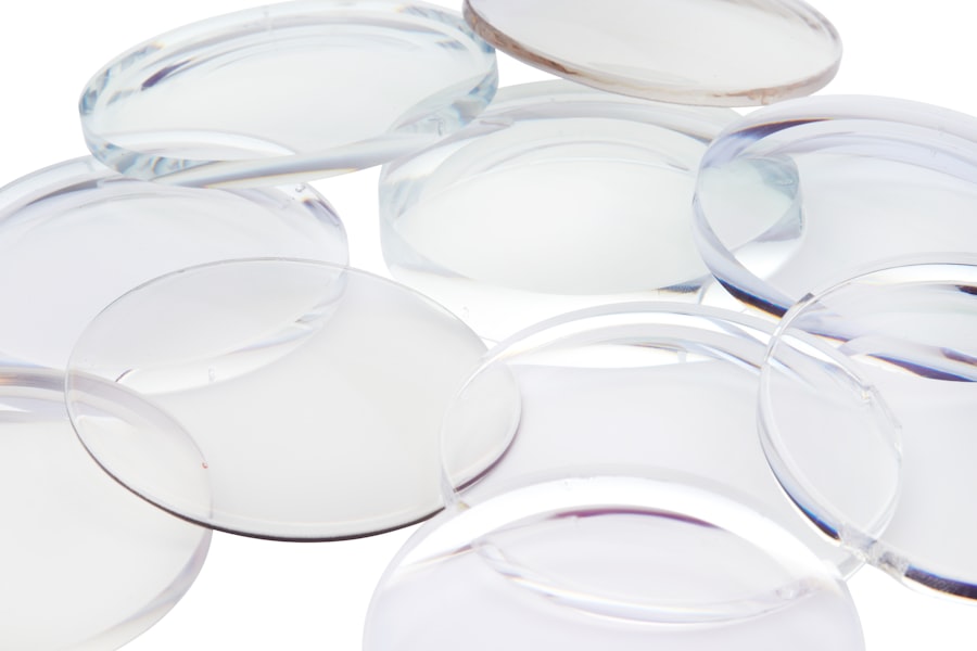 Photo contact lens rebate