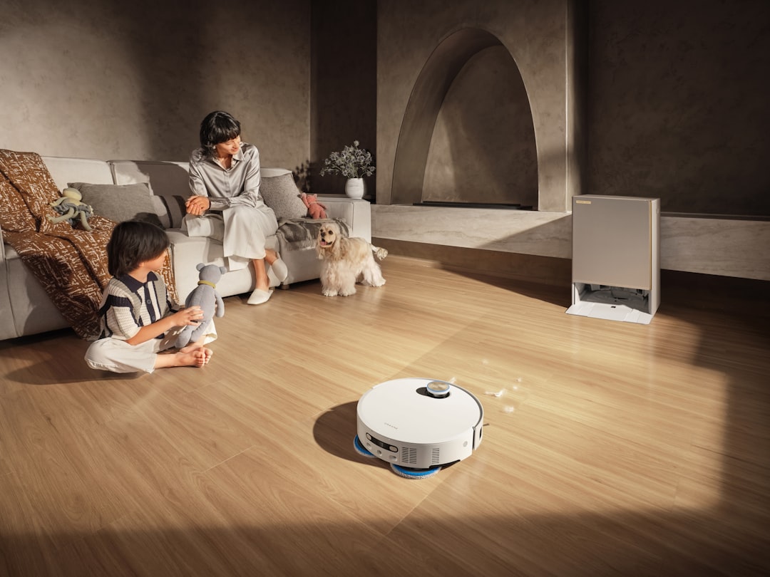 Photo robot vacuum