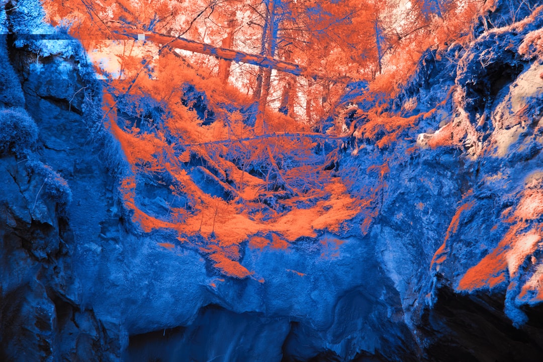 Photo cave experiment