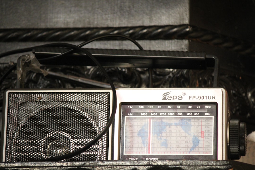 Photo 1980s radio DJs