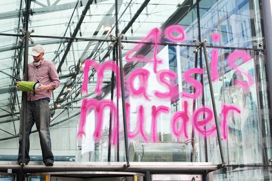 Photo murder for hire